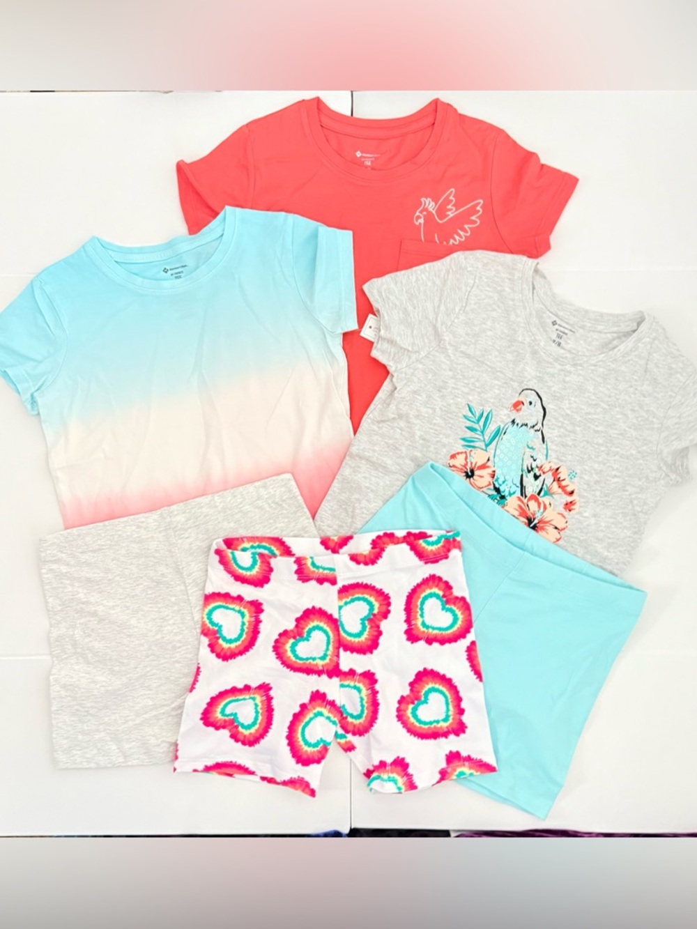 Girls T-shirts! Mix and match! Set of 6 pieces See my listings for more sets!